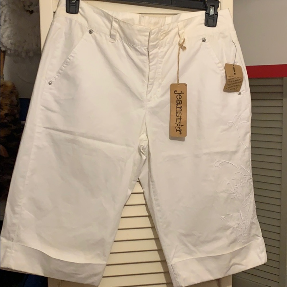 Capris - Picture 3 of 6